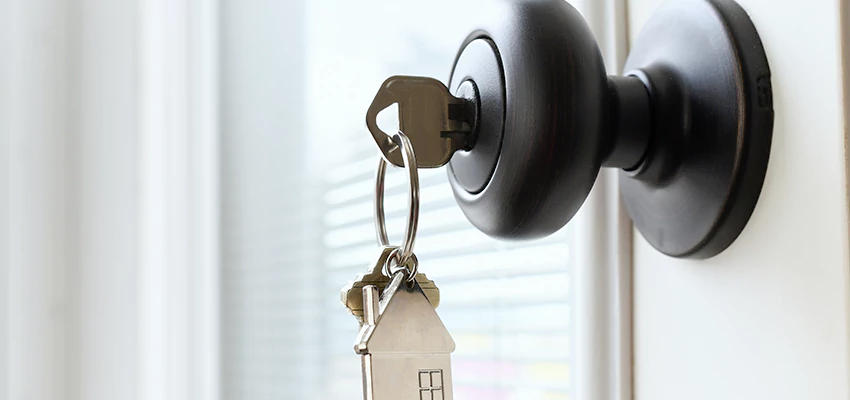 Bifold Door Knob Replacement in Fair Oaks, California